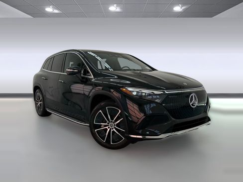 Certified 2023 Mercedes-Benz EQS 450+ SUV image 6