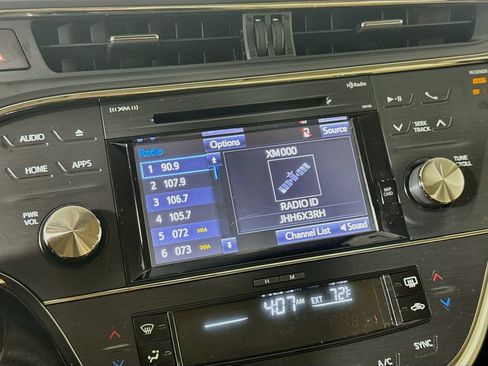 Used 2016 Toyota Avalon XLE Premium FWD image 22