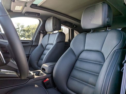 New 2026 Porsche Macan S image 5