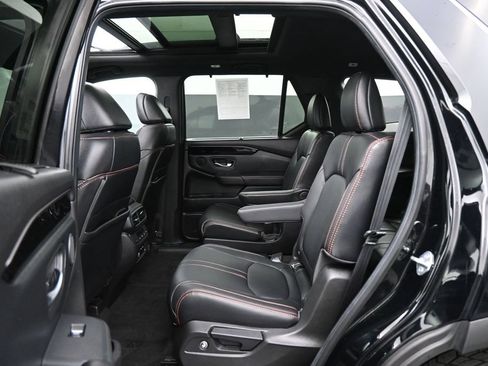 Used 2024 Honda Pilot TrailSport image 17