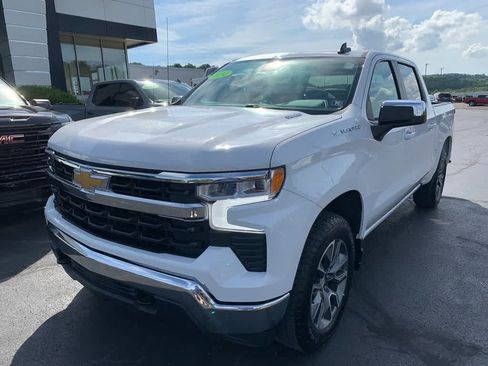 Certified 2024 Chevrolet Silverado 1500 LT AWD/4WD image 8