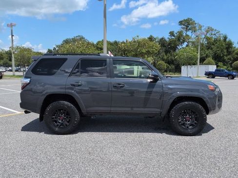 Certified 2024 Toyota 4Runner TRD Off-Road Premium w/ Moonroof Package AWD/4WD image 3