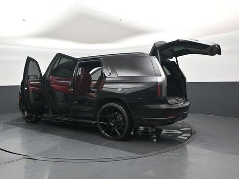 Used 2025 Cadillac Escalade Sport w/ Touring Package AWD/4WD image 50