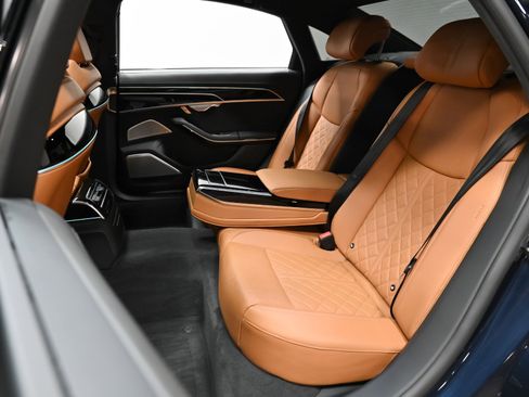 Used 2022 Audi S8 image 27