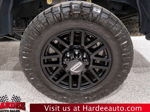 Used 2019 Ford F250 Lariat image 10