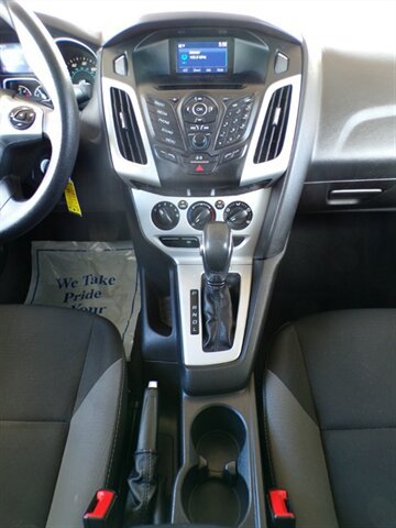 Used 2014 Ford Focus SE FWD image 28