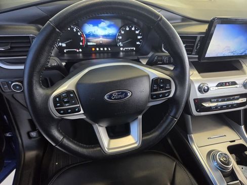 Used 2023 Ford Explorer XLT w/ Equipment Group 202A image 34