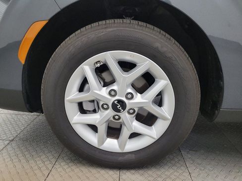 Used 2025 Kia Soul LX image 31