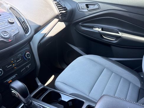 Used 2017 Ford Escape S FWD image 18
