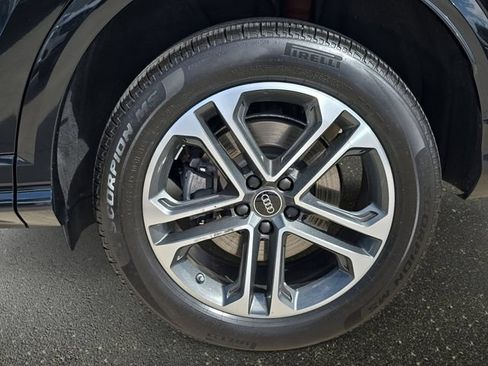 Used 2025 Audi Q5 Premium w/ Convenience Package AWD/4WD image 37