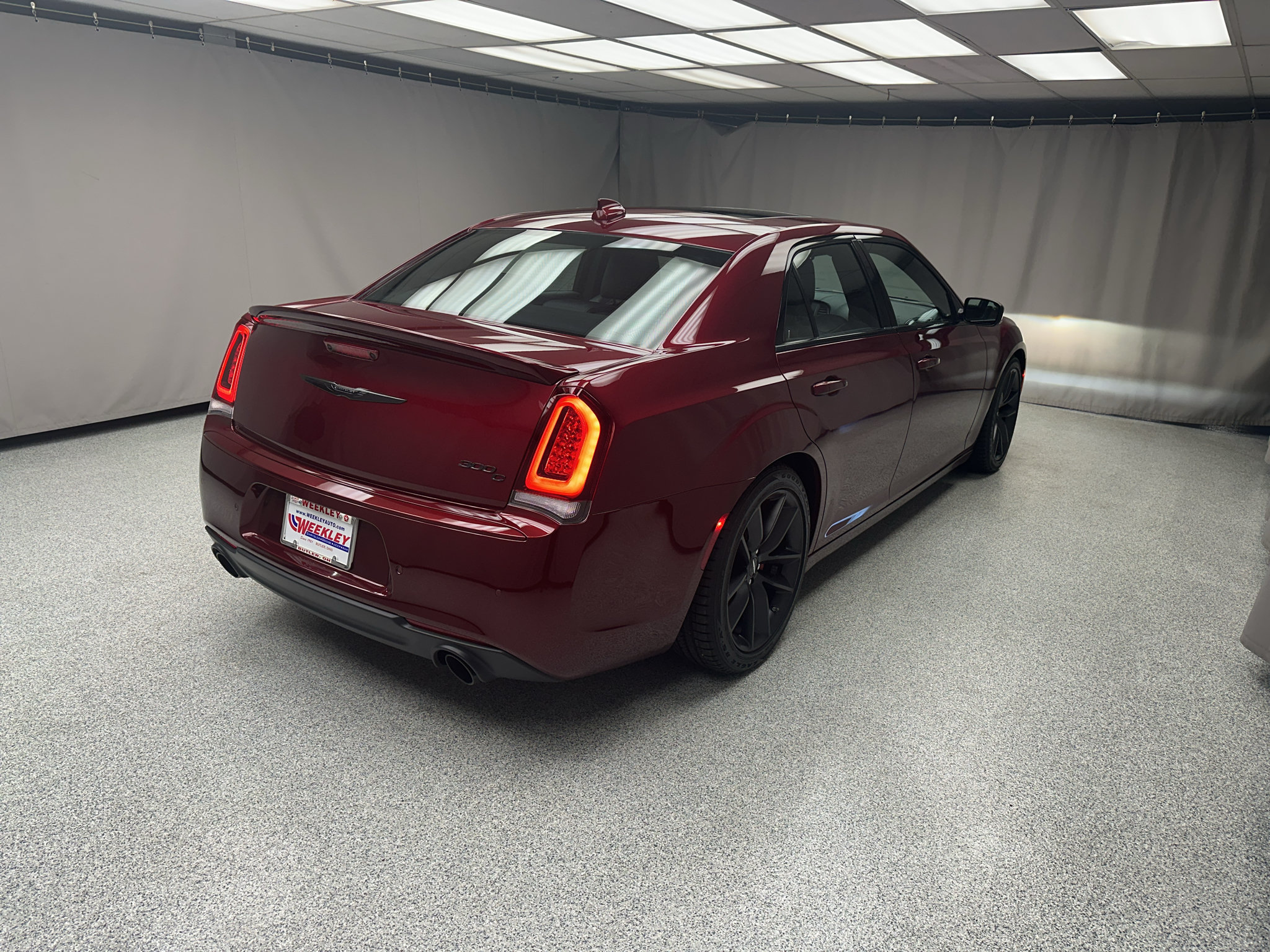 Used 2023 Chrysler 300 C RWD image 7
