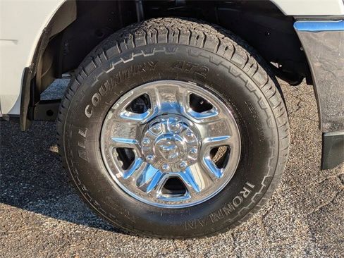 Used 2022 RAM 2500 Big Horn w/ Cold Weather Group image 11