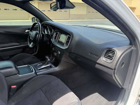 Used 2019 Dodge Charger Scat Pack w/ Technology Group RWD image 19