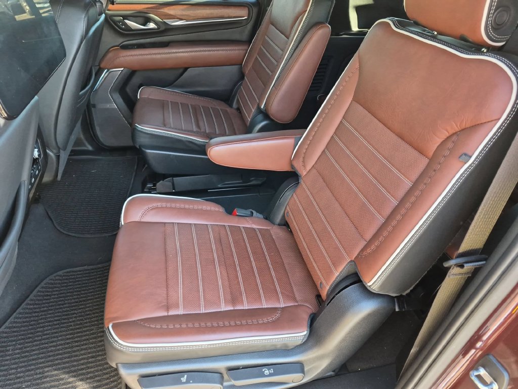Used 2023 GMC Yukon XL Denali Ultimate AWD/4WD image 20