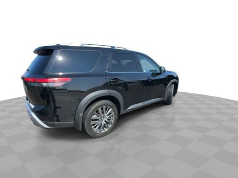 Used 2022 Nissan Pathfinder SL w/ SL Premium Package image 8