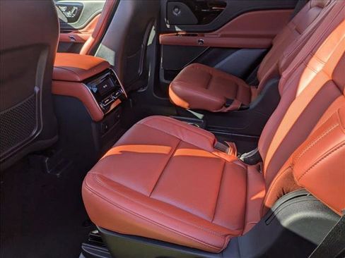 New 2025 Lincoln Aviator Reserve w/ Illumination Package image 10