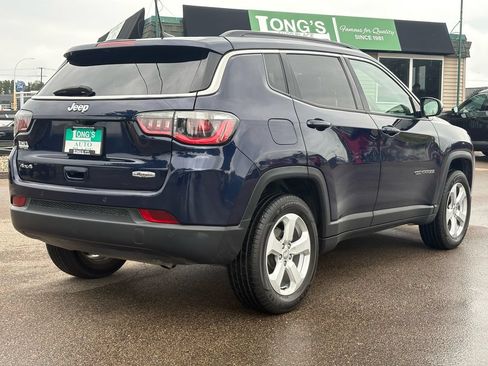 Used 2019 Jeep Compass Latitude w/ Safety & Security Group AWD/4WD image 8
