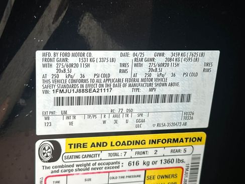 Certified 2025 Ford Expedition Active AWD/4WD image 31