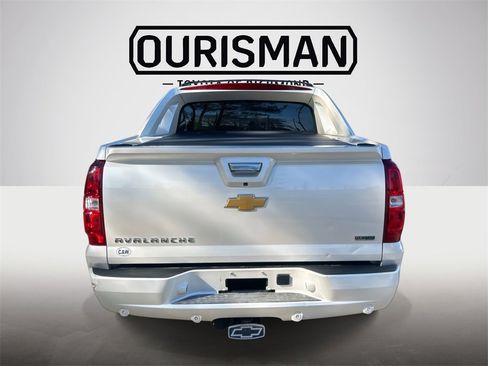 Used 2012 Chevrolet Avalanche LTZ image 5
