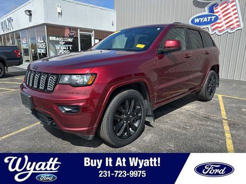 Used 2021 Jeep Grand Cherokee Altitude AWD/4WD image 1