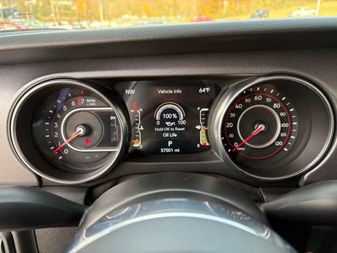 Used 2021 Jeep Gladiator Mojave w/ Trailer Tow Package image 12