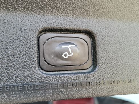 Used 2018 Ford Explorer Platinum AWD/4WD image 9