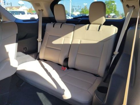 Used 2022 Ford Explorer Limited w/ Class IV Trailer Tow Package image 15