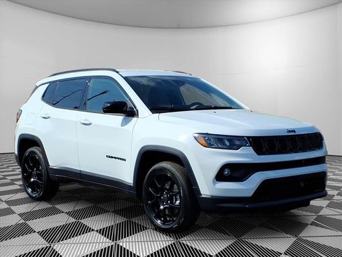 New 2026 Jeep Compass Latitude AWD/4WD image 1