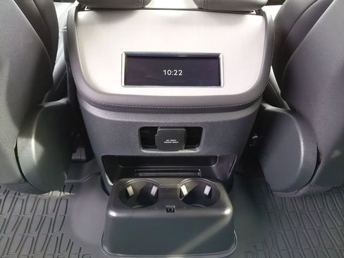 New 2026 Lincoln Navigator L Premier image 21