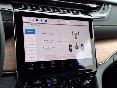 Used 2023 Jeep Grand Cherokee Summit w/ Adv Protech Group IV image 38