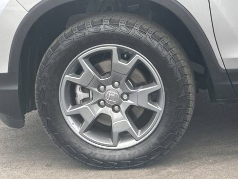 Used 2025 Honda Passport TrailSport image 35