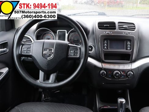Used 2015 Dodge Journey SXT w/ Flexible Seating Group FWD image 19