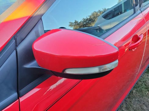 Used 2016 Ford Focus SE w/ Reverse Sensing Package image 7