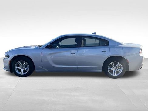 Used 2023 Dodge Charger SXT image 4