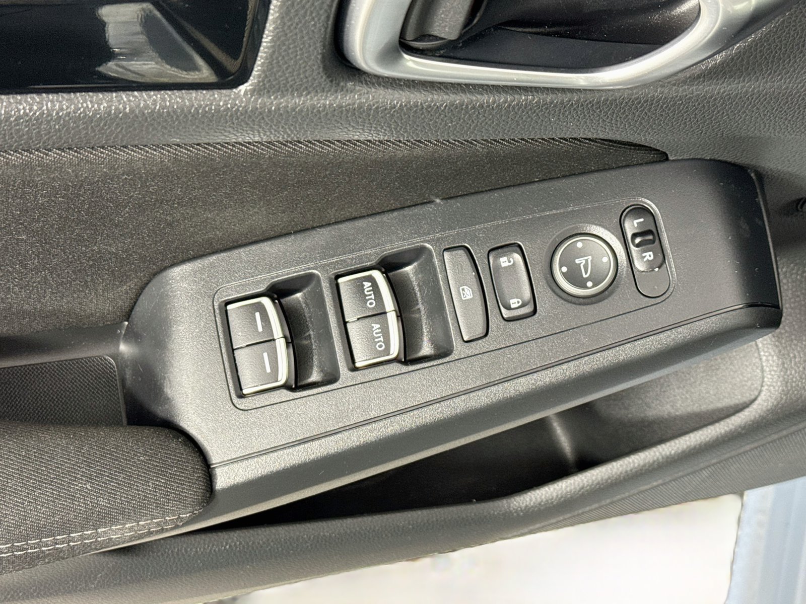 Used 2023 Honda Civic EX image 16