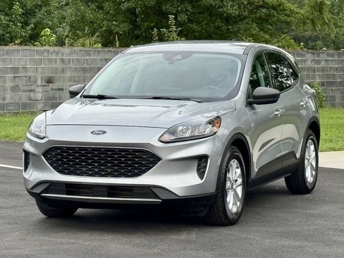 Used 2022 Ford Escape SE FWD image 5
