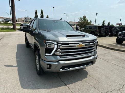 Used 2024 Chevrolet Silverado 2500 High Country w/ High Country Premium Package AWD/4WD image 26
