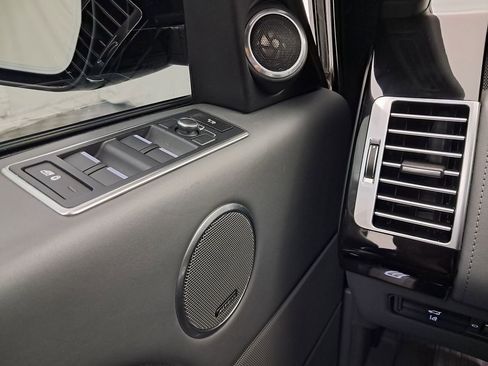 Used 2015 Land Rover Range Rover Long Wheelbase Autobiography image 19