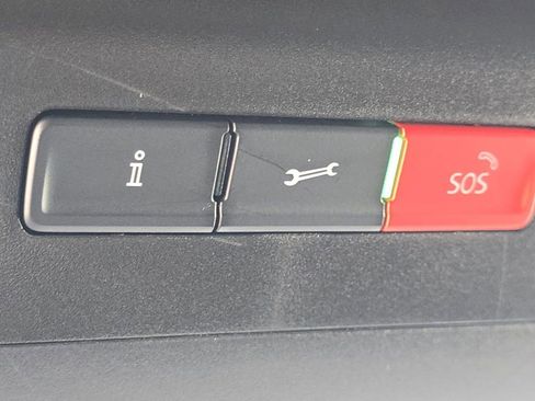 Used 2021 Volkswagen Atlas Cross Sport S image 7