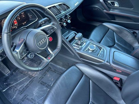 Used 2021 Audi R8 V10 w/ Premium Package image 10