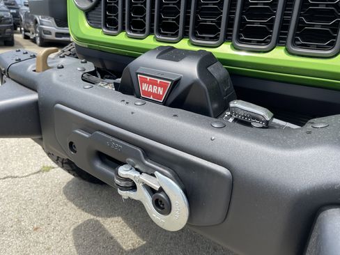 New 2025 Jeep Wrangler Unlimited Rubicon 392 image 10