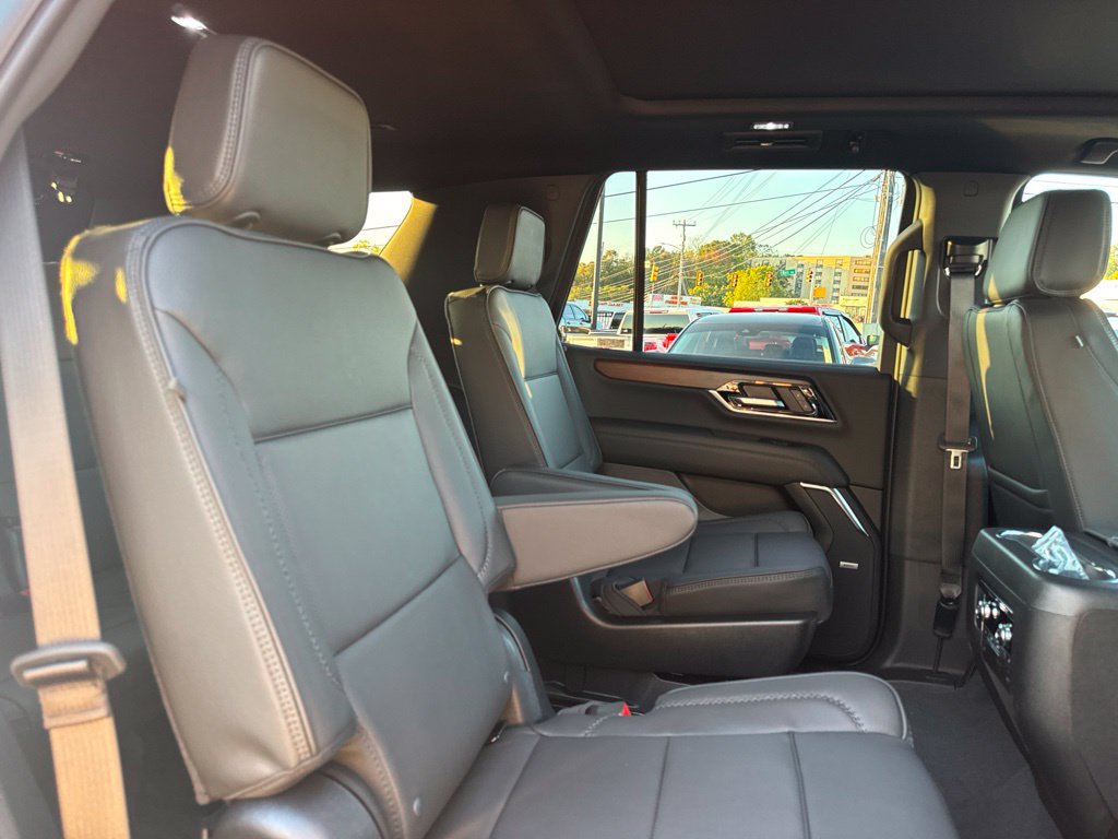 New 2027 GMC Yukon Denali w/ Sun & Power Step Package AWD/4WD image 27
