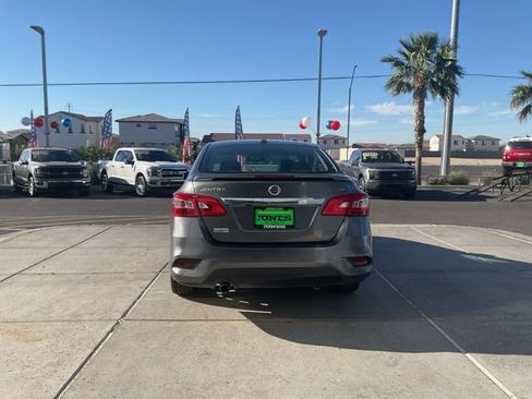 Used 2019 Nissan Sentra SR w/ Premium Package (SR) image 6