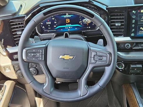 New 2026 Chevrolet Silverado 1500 High Country AWD/4WD image 12