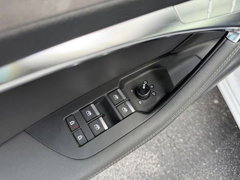 Used 2024 Audi A6 Premium Plus image 11