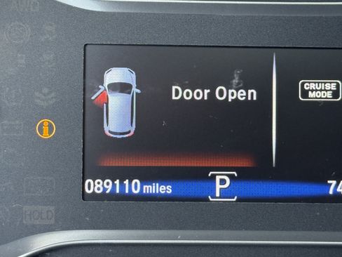 Used 2016 Honda Pilot Touring image 22