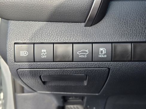 Used 2024 Toyota Camry SE FWD image 18