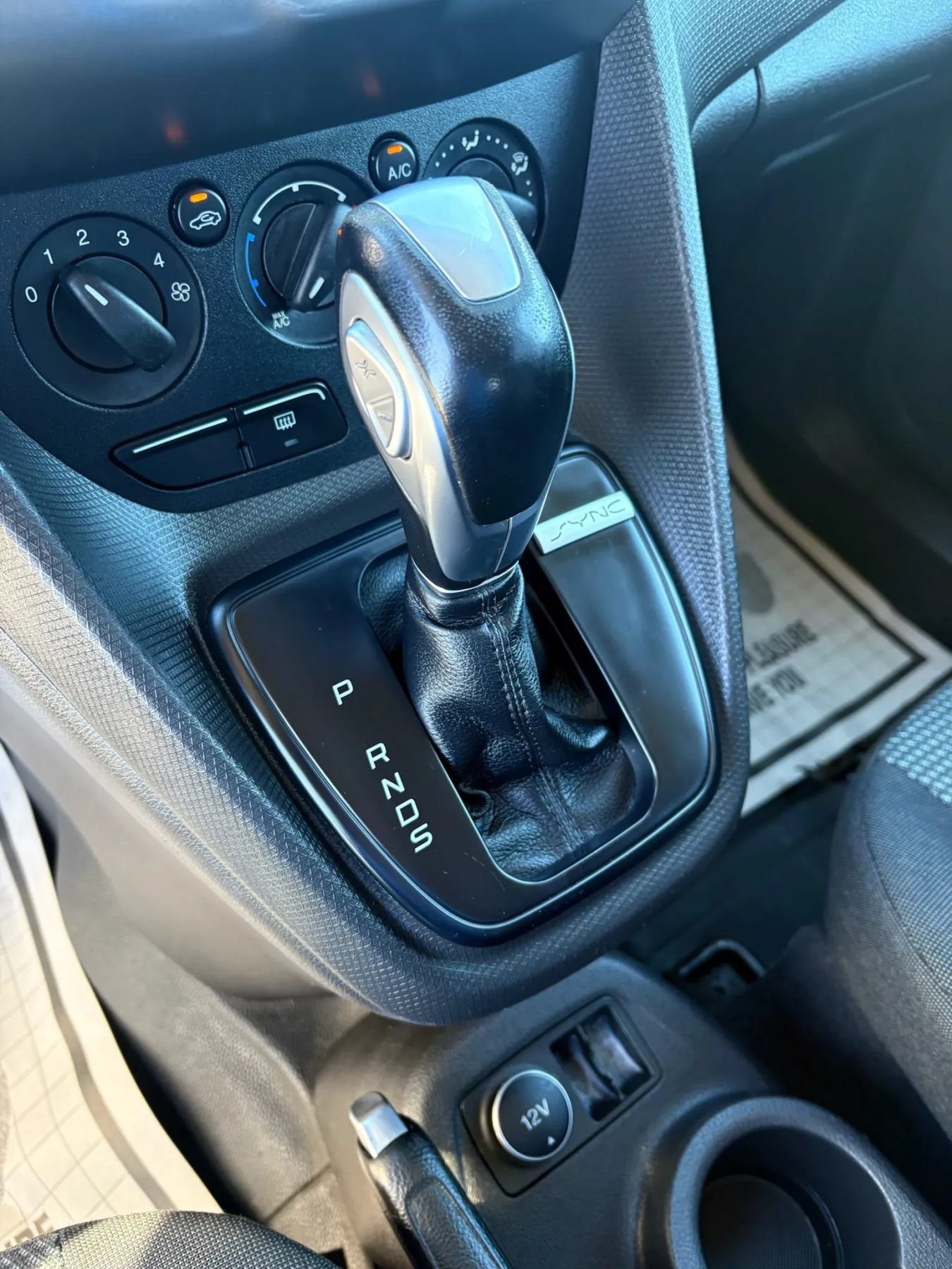 Used 2016 Ford Transit Connect XL FWD image 16