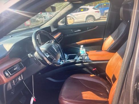 Used 2022 Lincoln Nautilus Reserve w/ Monochromatic Package FWD image 6