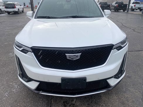 Used 2023 Cadillac XT6 Sport image 4